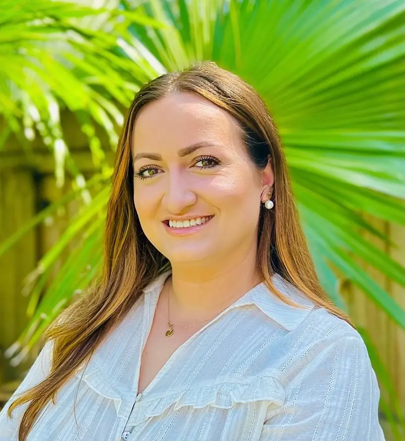 Vasiljana Kelly, APRN